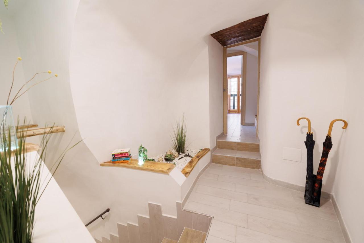 Legno Suite By HouseinNapels Buitenkant foto