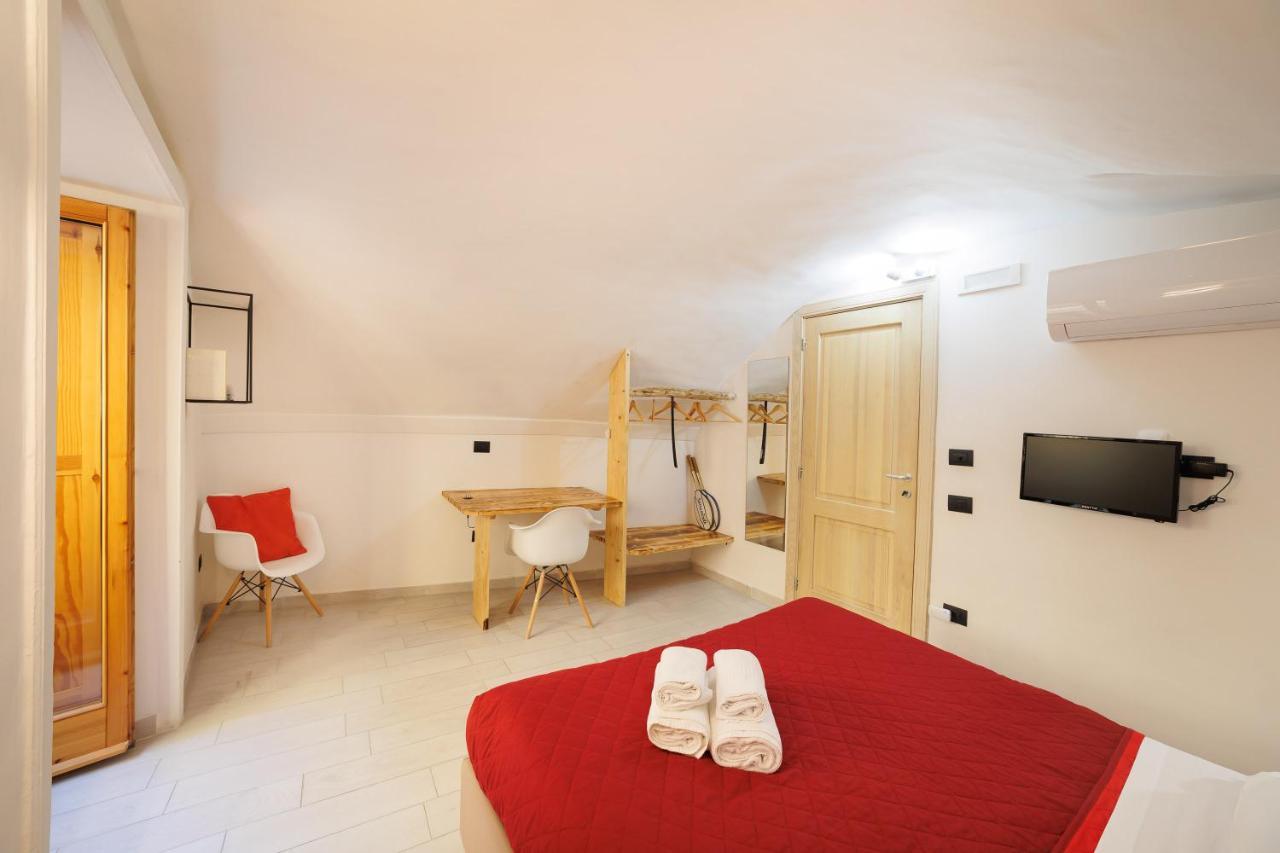 Legno Suite By HouseinNapels Buitenkant foto